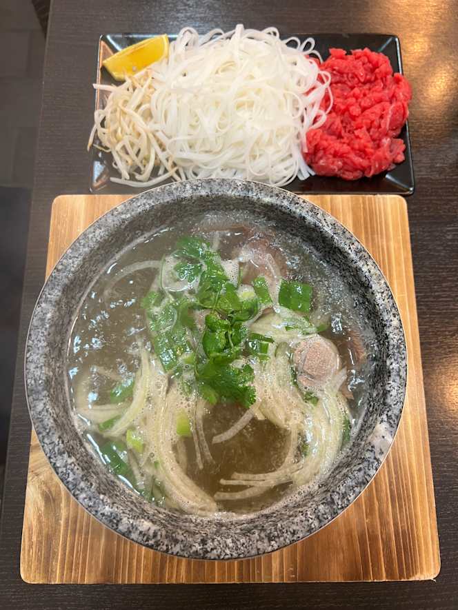 Le Soleil Restaurant - 1