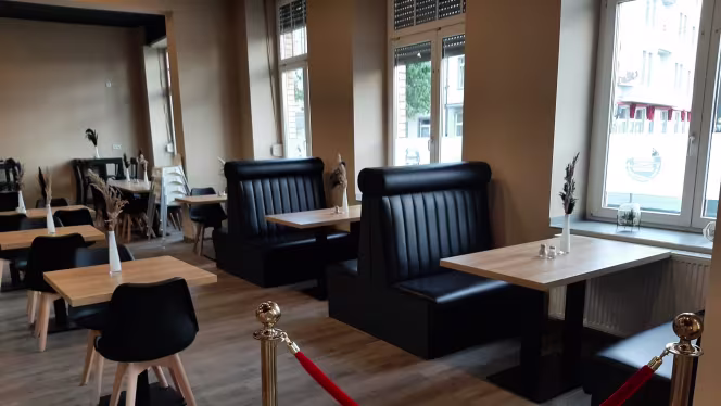 Delicious Burger, Wraps & more - 9