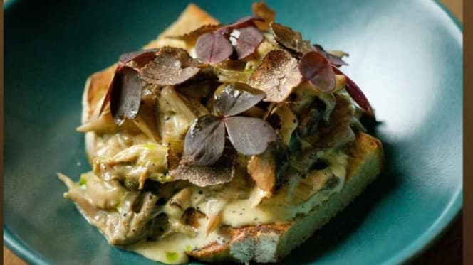 Riverhouse Restaurant - 7