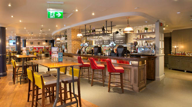 Yates High Wycombe - 6