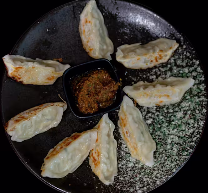 Le Jyoti Asian Fusion – Sushi & Ramen Restaurant - 4