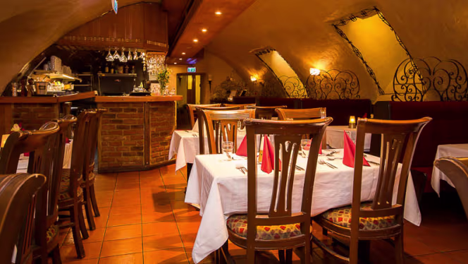 Movitz Pub & Restaurang - 6