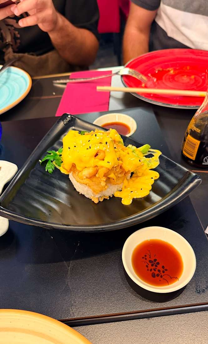 Thainese Thai Chinese sushi - 3