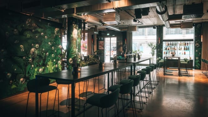 Banh Mi & Bubbles - 9