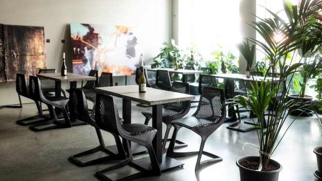 Banh Mi & Bubbles - 8