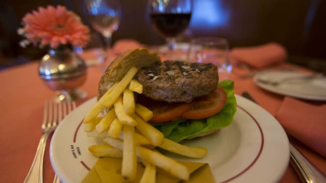 Harrys Bar The Garden - 4