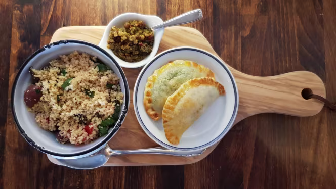 Maison 33 Cafe & Bistro - 7