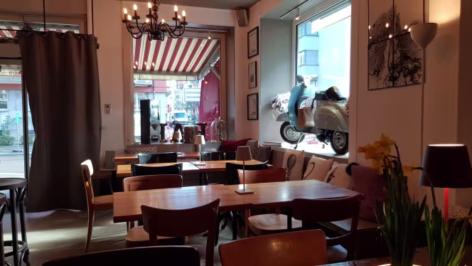 Maison 33 Cafe & Bistro - 0