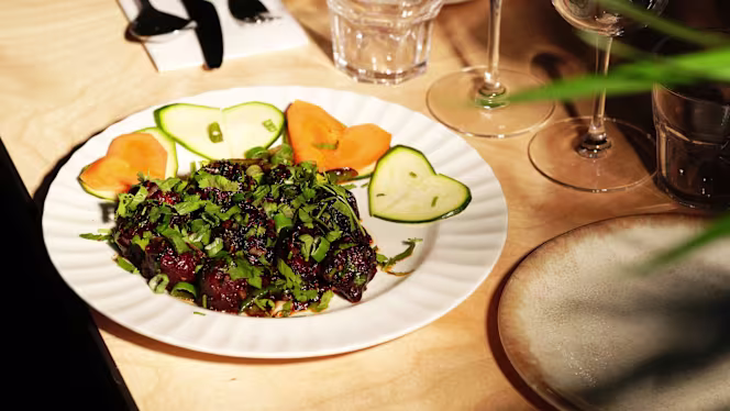 RAOS Bar and Restaurant - 2