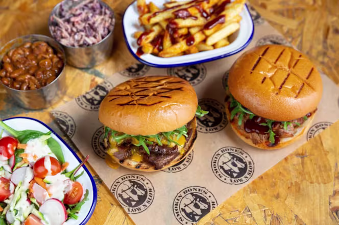 Smokin Bones Swords Travelodge - 4