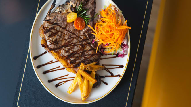 Fumee Grill e Chill - 0