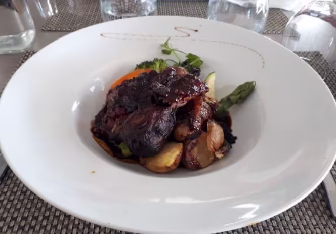 Au Petit Bonheur - 2