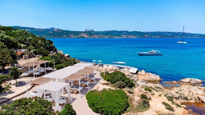 Lunaria Beach Restaurant & Lounge Bar - 4