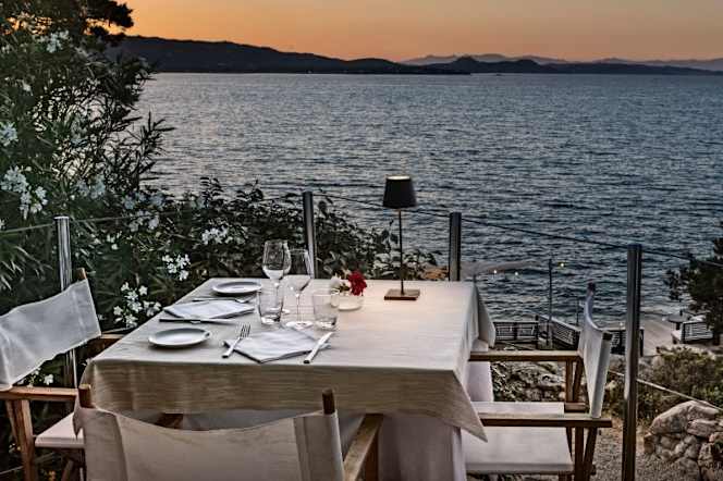 Lunaria Beach Restaurant & Lounge Bar - 2