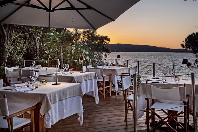 Lunaria Beach Restaurant & Lounge Bar - 4