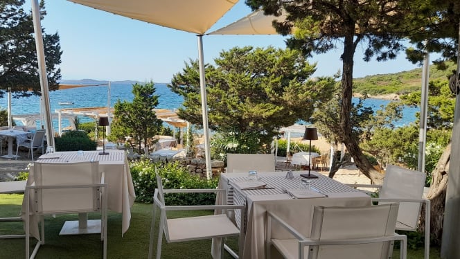 Lunaria Beach Restaurant & Lounge Bar - 3