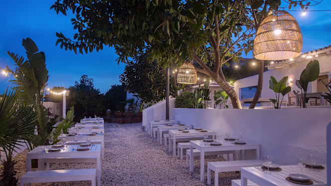 Rosario Lounge - Los Delfines - 7