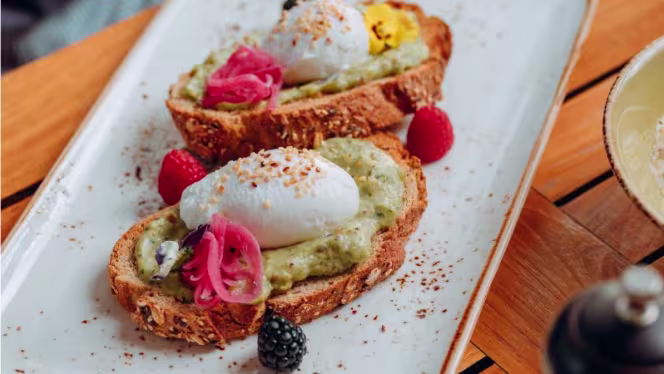 Recharge Restaurant - 7