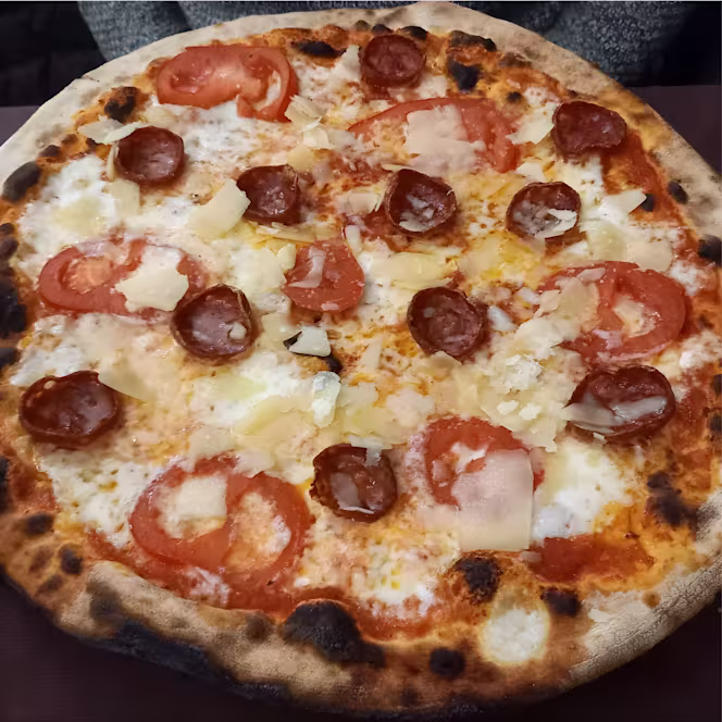 Pizzeria Gintoneria - 1