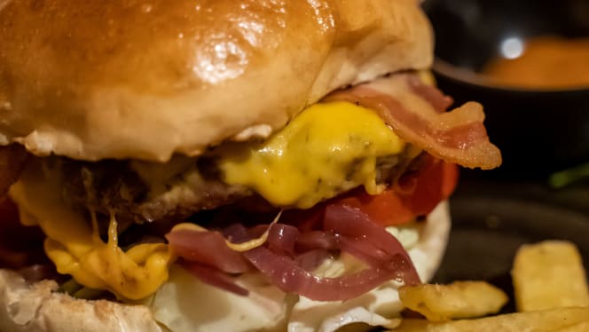 Lab Lounge Restaurant - 6