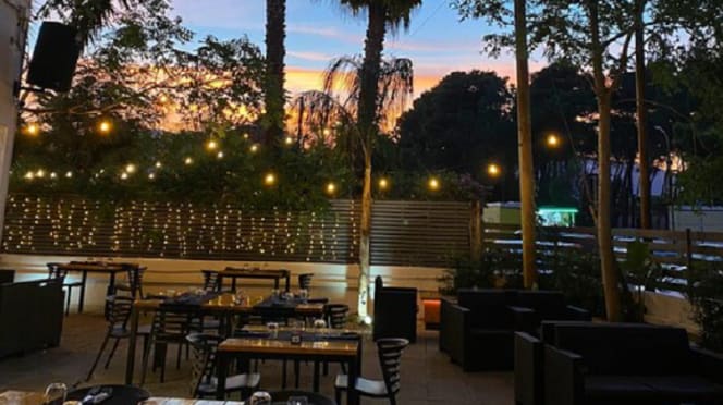 Lab Lounge Restaurant - 9