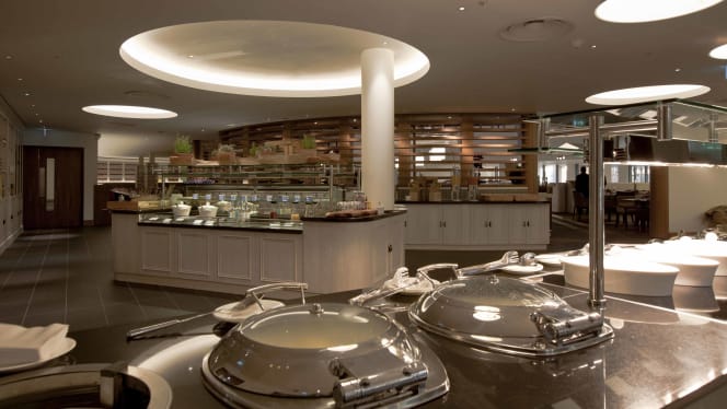 The Gallery Restaurant at Hilton London Heathrow Airport T5 - Slough - 4