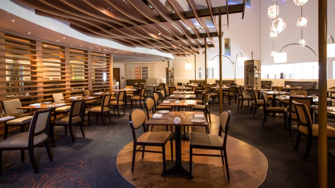 The Gallery Restaurant at Hilton London Heathrow Airport T5 - Slough - 7