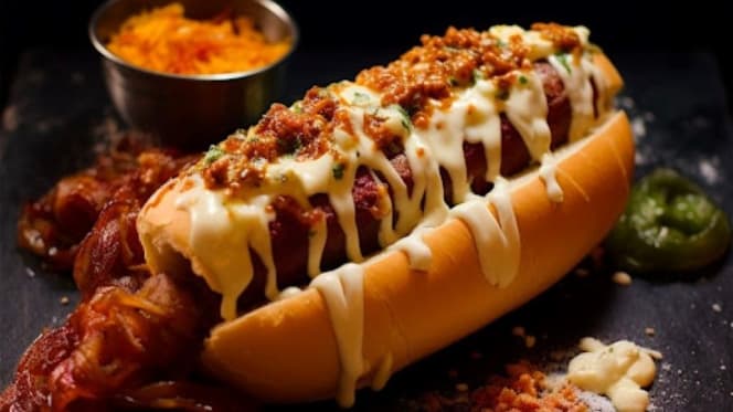 Jenever Hotdoggeria - 9