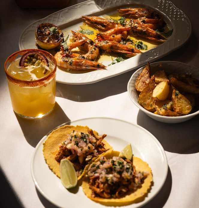 Pūblico Restaurant & Mezcaleria - 8