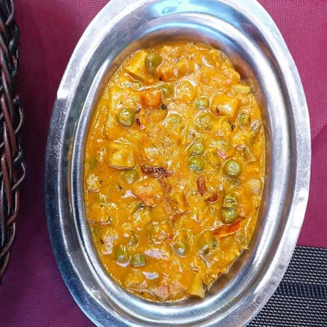 Taj Mahal Grill - 7