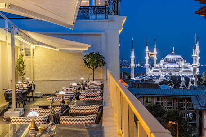 Shyra Restaurant - 3