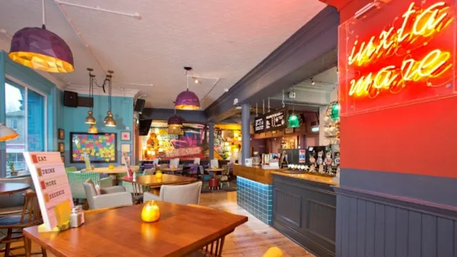 Alex Southend On Sea - 0