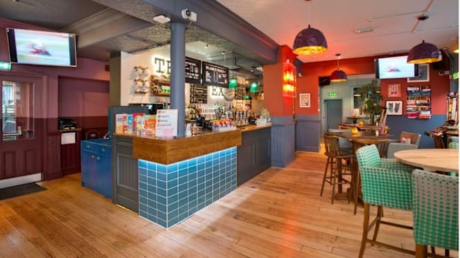 Alex Southend On Sea - 9