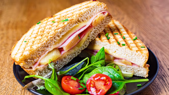 Hollywood Event Center - Sportsbar - 4