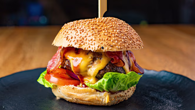 Hollywood Event Center - Sportsbar - 0