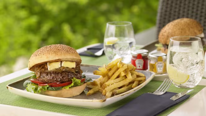 The Club Café - CAMIRAL - 3