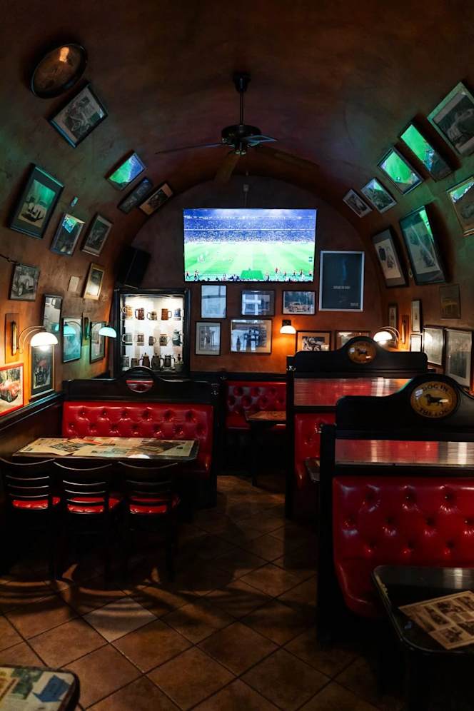 Oldsmobil Pub - 3