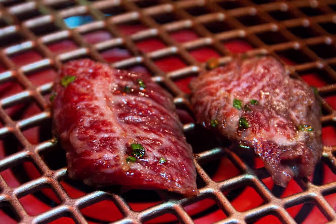 AH-UN Balmes Japanese BBQ & Sushi Bar - 3