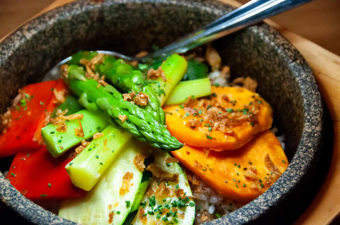 AH-UN Balmes Japanese BBQ & Sushi Bar - 5