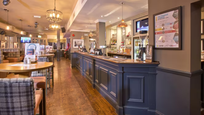 Golden Lion Bexleyheath - 3