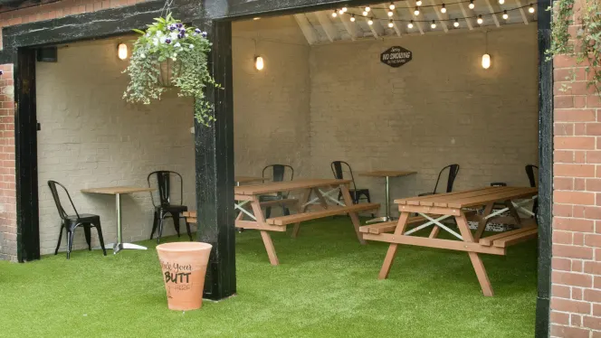 Golden Lion Bexleyheath - 0