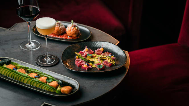 Funky Claude’s Bar - 9