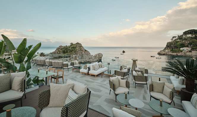 Velvet Rooftop-Cocktail Bar - 0