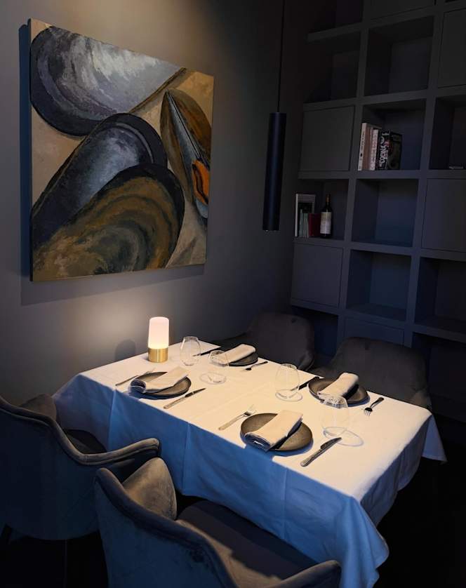 Instint Restaurant - 8