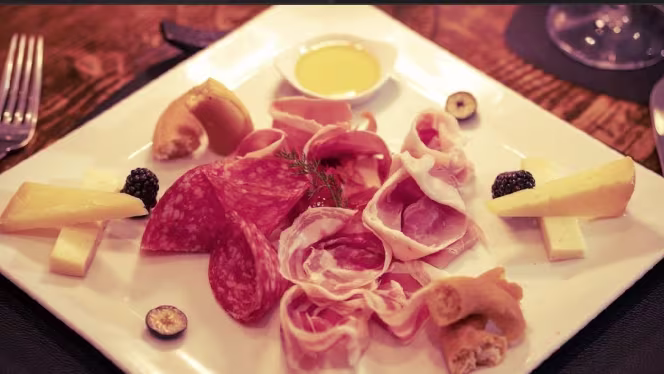 Delirium Food & Cocktails - 2