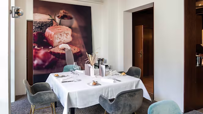 Relais & Chateâux MÖRWALD Restaurant „Zur Traube“ - 2