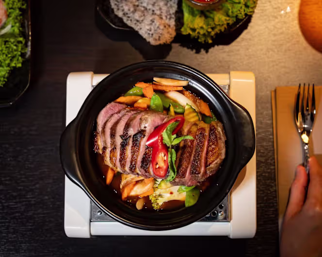 MIVU - Asian Kitchen & Bar - 5