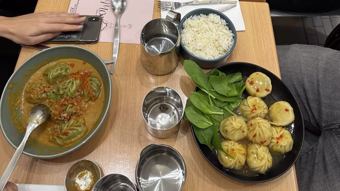 Crazy For Momo Paris Anvers - 1