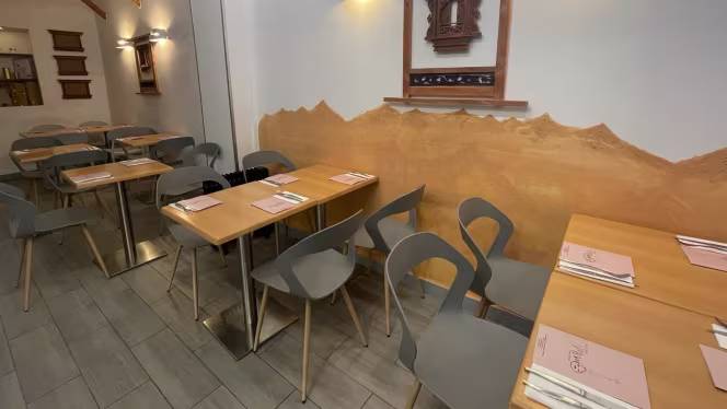 Crazy For Momo Paris Anvers - 3