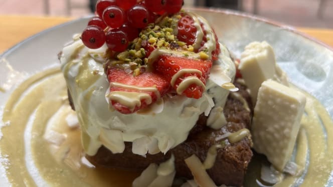 Delphina Sevilla Brunch & Cocktail - 1